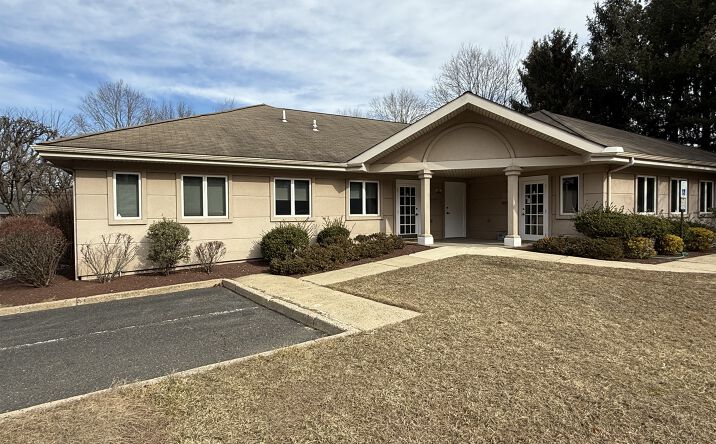 Pictures of Office property located at 221 Taylors Mills Rd, Manalapan Township, NJ 07726 for lease - image #1
