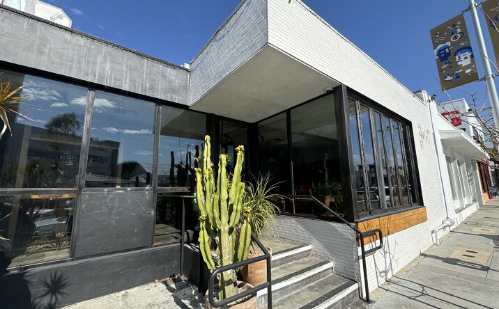 Pictures of Retail, Restaurant property located at 8479 Melrose Ave, West Hollywood, CA 90069 for lease - image #1
