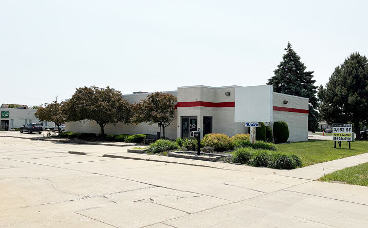 Pictures of Retail, Office property located at 40696 Garfield Rd, Clinton Township, MI 48038 for lease - image #1