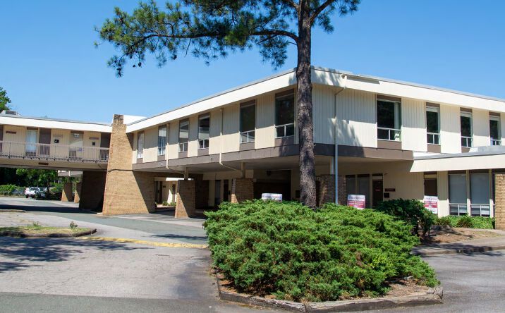 Pictures of Office property located at 121 S Estes Dr, Chapel Hill, NC 27514 for lease - image #1