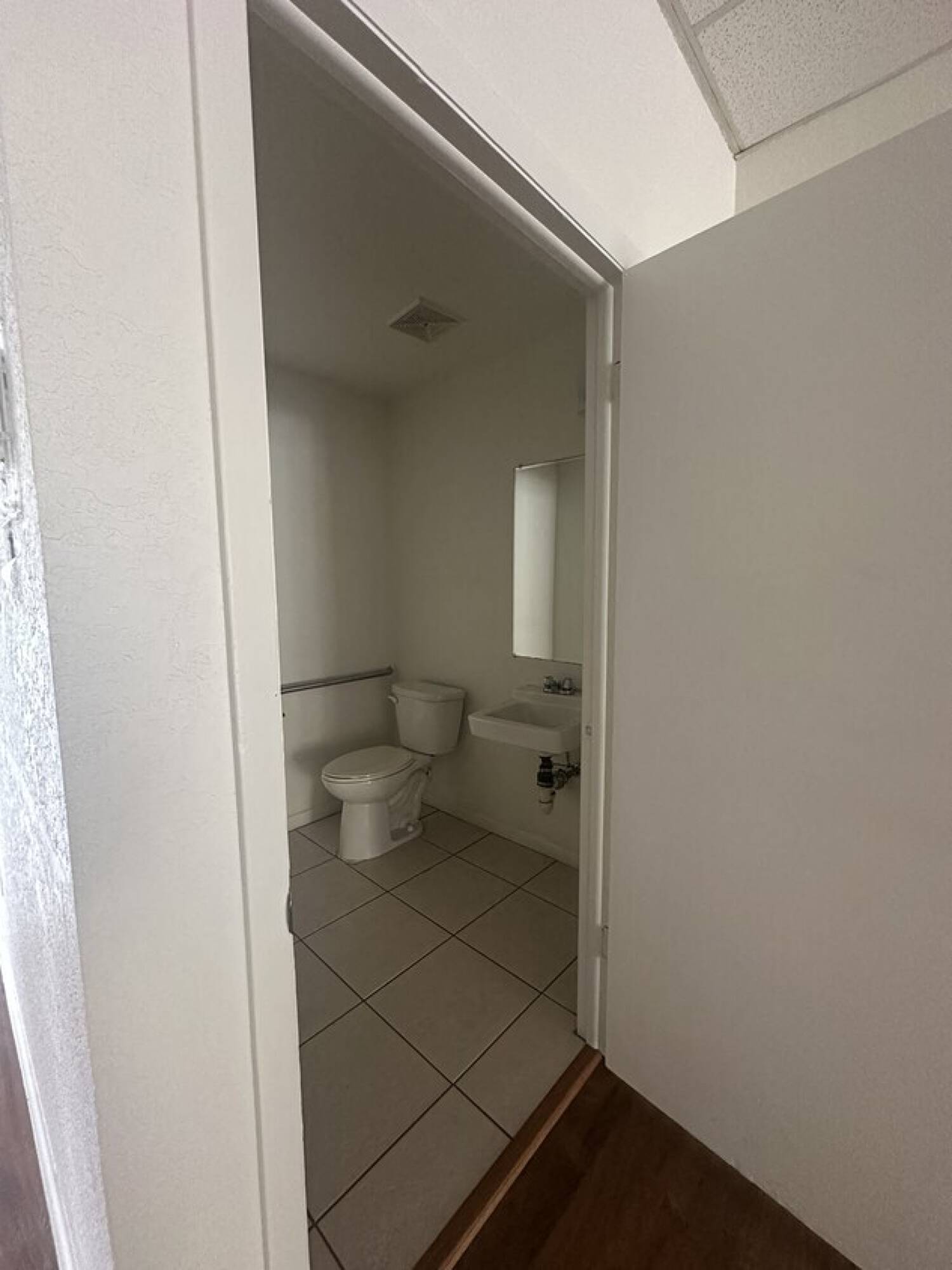 3527708