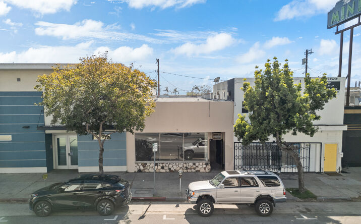 Pictures of Retail property located at 6004 W Pico Blvd, Los Angeles, CA 90035 for lease - image #1