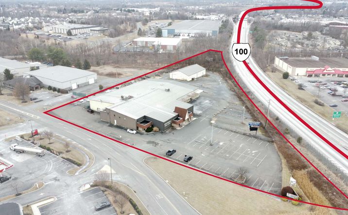 Pictures of Industrial property located at 174 Holly Rd, Gilbertsville, PA 19525 for lease - image #1