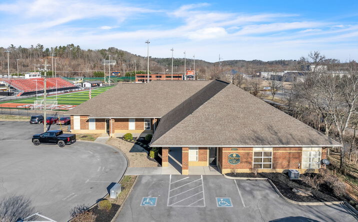Pictures of Office property located at 2540 Sand Pike Blvd, Pigeon Forge, TN 37863 for lease - image #1