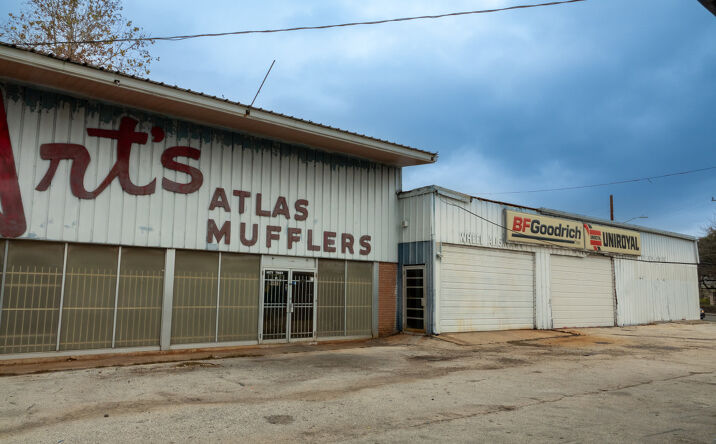 Pictures of Retail property located at 3350 Fredericksburg Rd, San Antonio, TX 78201 for lease - image #1