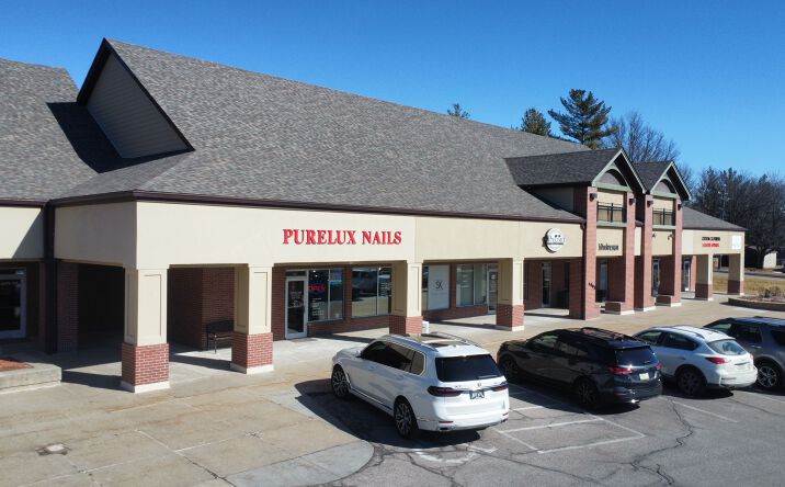 Pictures of Retail, Office property located at 1903 EP True Pkwy, West Des Moines, IA 50265 for lease - image #1
