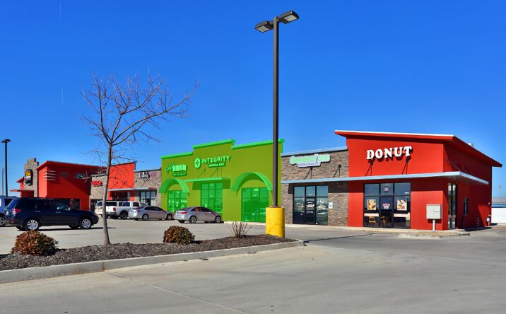 Pictures of Retail property located at 1991 Tower Dr, Moore, OK 73160 for lease - image #1