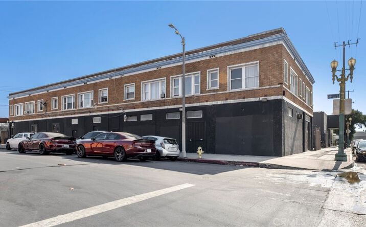 Pictures of Office property located at 3800 S Grand Ave, Los Angeles, CA 90037 for lease - image #1