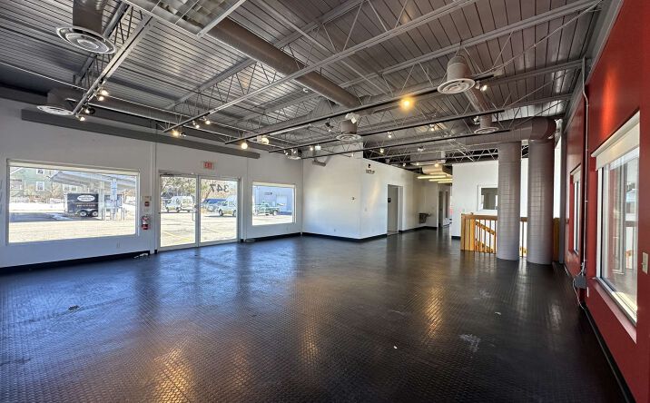 Pictures of Retail property located at 347 Lunenburg St, Fitchburg, MA 01420 for lease - image #1