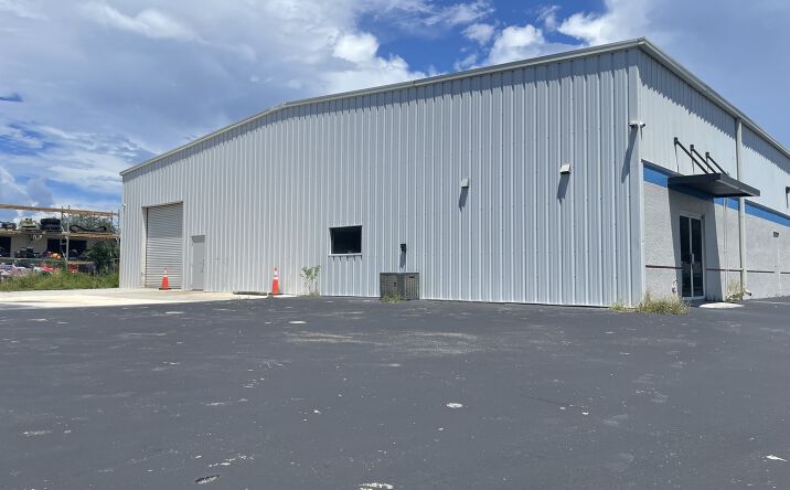 Pictures of Industrial property located at 11680 Metro Pkwy, Fort Myers, FL 33966 for lease - image #1