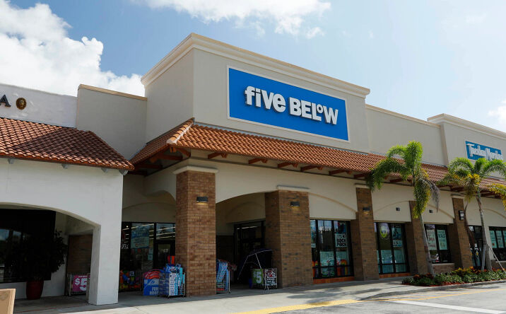 Pictures of Retail, Restaurant property located at 20429 FL-7, Boca Raton, FL 33498 for lease - image #1