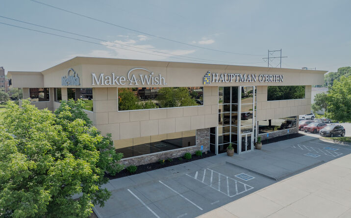 Pictures of Office property located at 1005 S 107th Ave, Omaha, NE 68114 for lease - image #1
