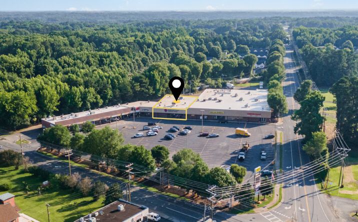 Pictures of Retail, Office property located at 2800 W Sugar Creek Rd, Charlotte, NC 28262 for lease - image #1
