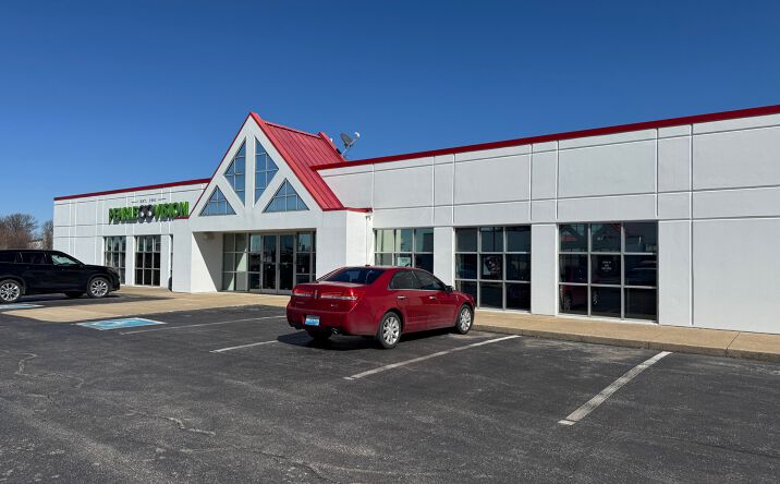 Pictures of Retail property located at 6614 Logan Dr, Evansville, IN 47715 for lease - image #1