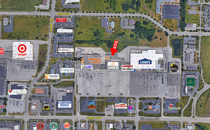 Pictures of Retail property located at 2292 Tittabawassee Rd, Saginaw, MI 48604 for lease - image #1