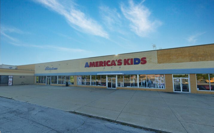 Pictures of Retail property located at 16795 Torrence Ave, Lansing, IL 60438 for lease - image #1