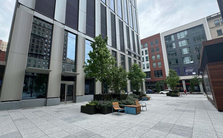 Pictures of Retail property located at S 11th St & Chestnut St, Philadelphia, PA 19107 for lease - image #1