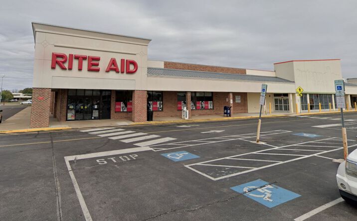 Pictures of Retail property located at 7601-51 Lindbergh Blvd., Philadelphia, PA 19153 for sales - image #1