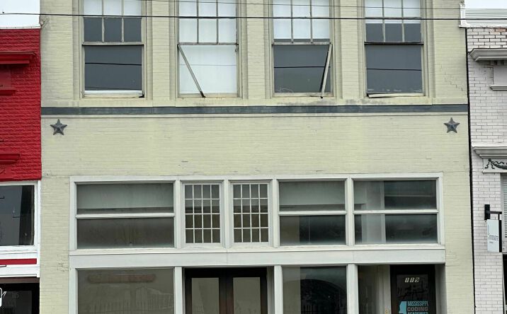 Pictures of Retail, Office property located at 117 N State St, Jackson, MS 39201 for lease - image #1
