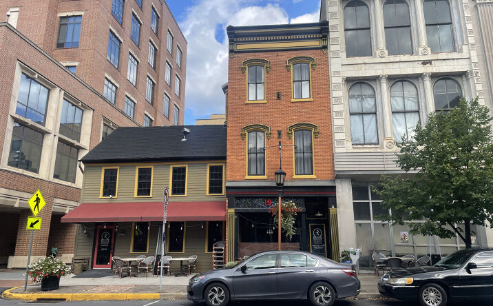 Pictures of Restaurant property located at 19 N George St, York, PA 17401 for lease - image #1