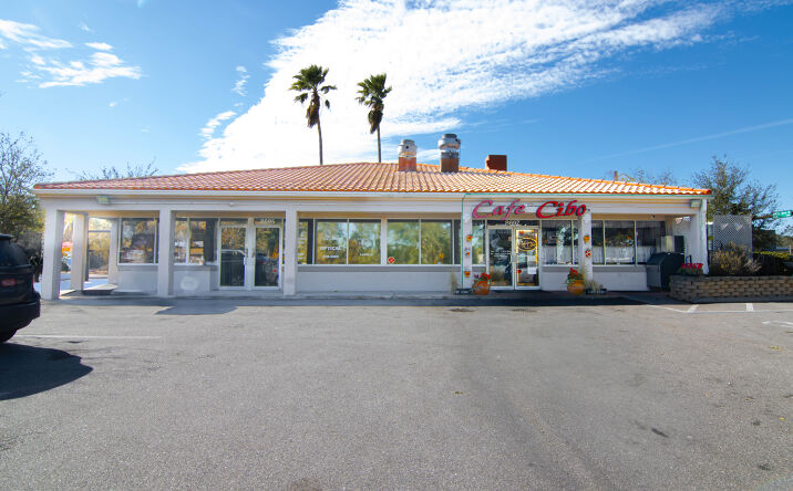Pictures of Office property located at 8695 4th St N, St. Petersburg, FL 33702 for lease - image #1