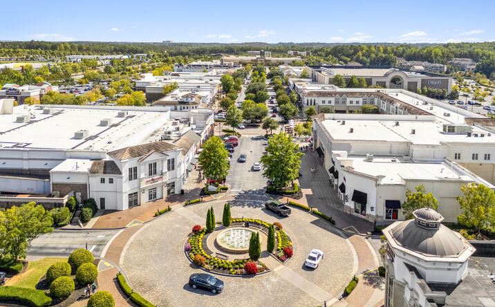 Pictures of Retail property located at 354 Newnan Crossing Bypass, Newnan, GA 30265 for lease - image #1
