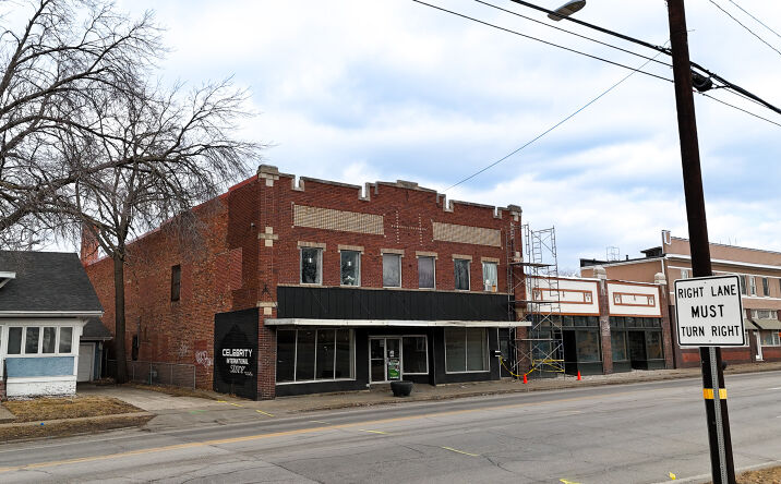 Pictures of Retail property located at 615 Euclid Ave, Des Moines, IA 50313 for lease - image #1