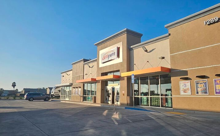 Pictures of Retail property located at 1289 Service Rd, Ceres, CA 95307 for lease - image #1