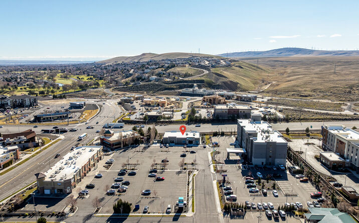 Pictures of Retail, Office property located at 3601 Plaza Way, Kennewick, WA 99338 for lease - image #1