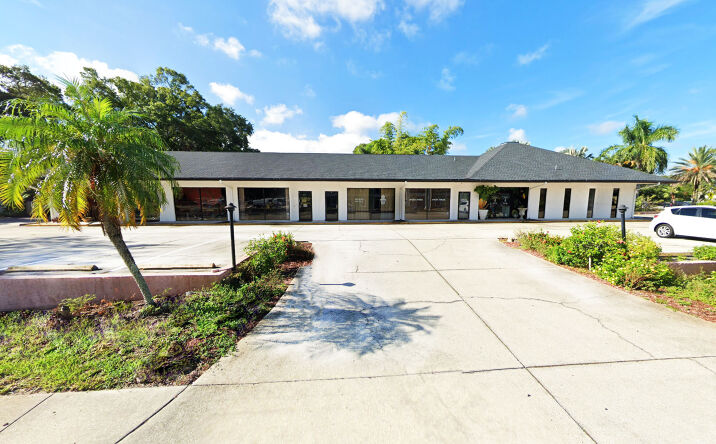 Pictures of Retail property located at 940 Clearwater Largo Rd, Largo, FL 33770 for lease - image #1