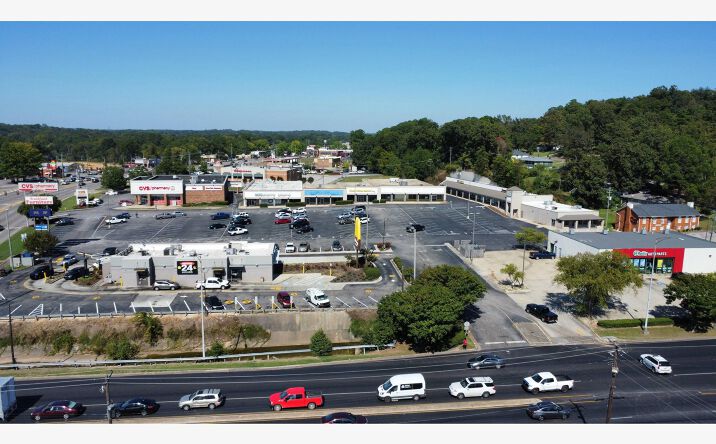Pictures of Retail property located at 260 Gadsden Hwy, Birmingham, AL 35235 for lease - image #1