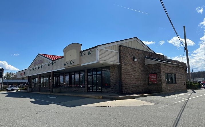 Pictures of Retail property located at 440 Middlesex Rd, Tyngsborough, MA 01879 for lease - image #1