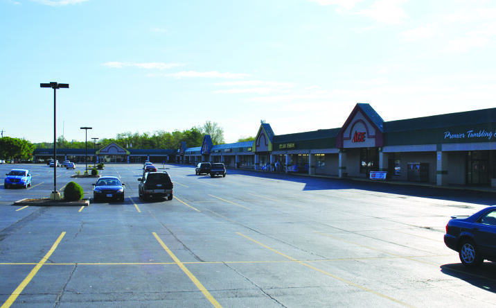 Pictures of Retail property located at 513 Loveland Madeira Rd, Loveland, OH 45140 for lease - image #1