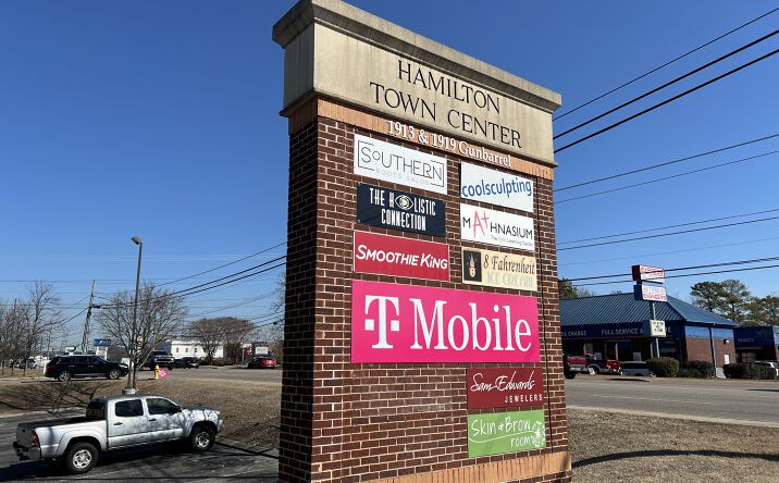 Pictures of Retail, Office property located at 1919 Gunbarrel Rd, Chattanooga, TN 37421 for lease - image #1
