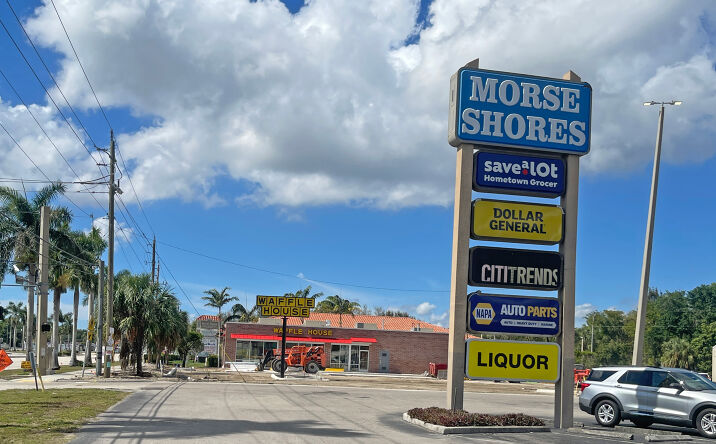 Pictures of Retail property located at 4901 Palm Beach Blvd, Fort Myers, FL 33905 for lease - image #1
