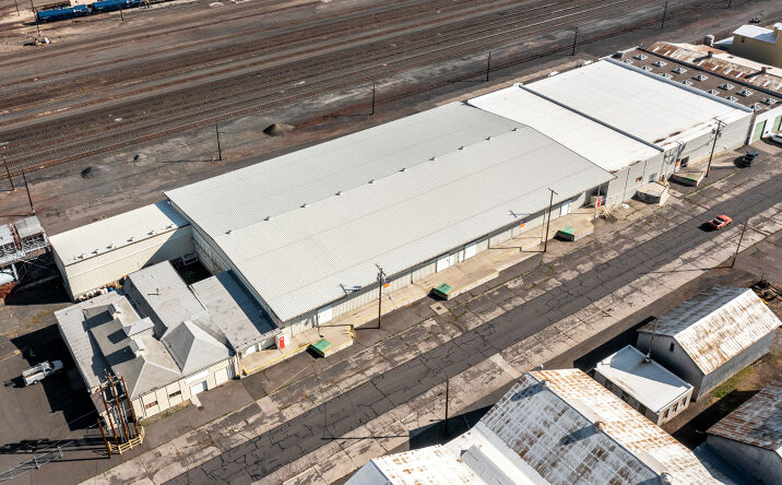 Pictures of Industrial property located at 661 S Spring St, Klamath Falls, OR 97601 for lease - image #1