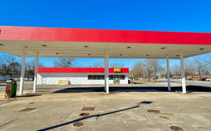 Pictures of Retail property located at 1316 S Fifth St, Hartsville, SC 29550 for lease - image #1
