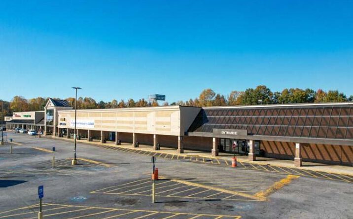 Pictures of Retail property located at 2685 Metropolitan Pkwy SE, Atlanta, GA 30315 for lease - image #1