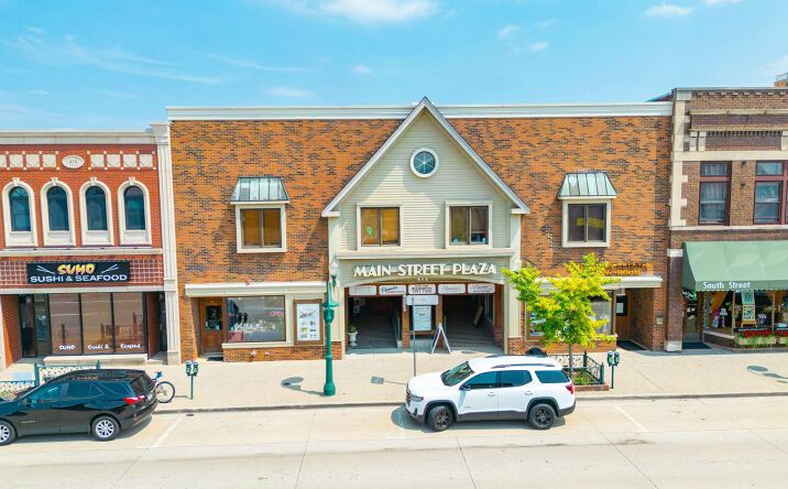 Pictures of Office property located at 414 South Main Street, Rochester, MI 48307 for lease - image #1