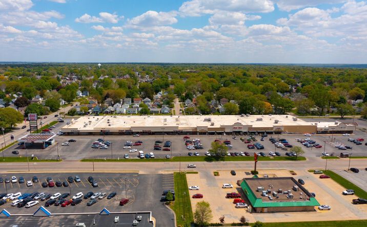 Pictures of Retail, Office, Restaurant property located at 1998 1ST Street A #STEC, Moline, IL 61265 for lease - image #1