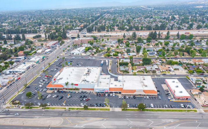 Pictures of Retail property located at 10349 Sepulveda Blvd, Los Angeles, CA 91345 for lease - image #1
