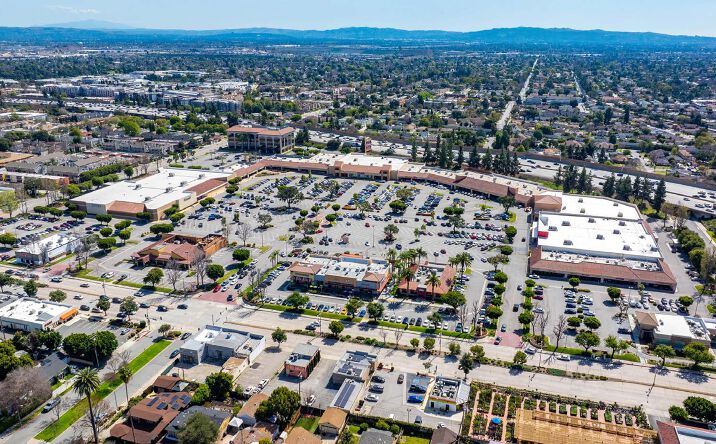 Pictures of Retail property located at 542 W Huntington Dr, Monrovia, CA 91016 for lease - image #1