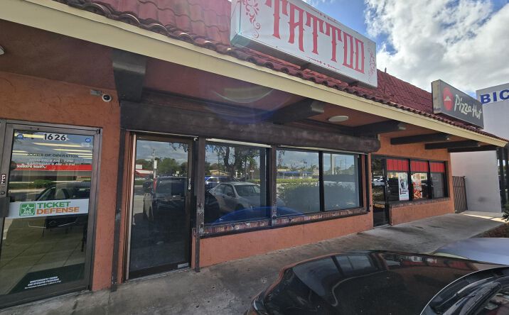 Pictures of Retail property located at 1624 E Sample Road, Pompano Beach, FL 33064 for lease - image #1