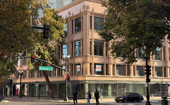 Pictures of Retail property located at 1500-1530 Broadway, Oakland, CA 94612 for lease - image #1