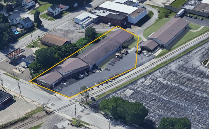 Pictures of Office, Industrial, Special Purpose property located at 120 E Tuscarawas Ave, Barberton, OH 44203 for lease - image #1