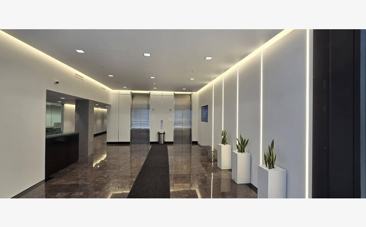 Pictures of Office property located at 6404 Wilshire Blvd, Los Angeles, CA 90048 for lease - image #1