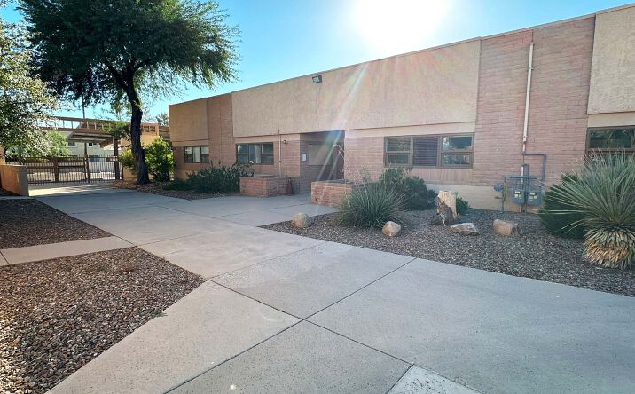 Pictures of Retail property located at 710 S Kolb Rd, Tucson, AZ 85710 for sales - image #1