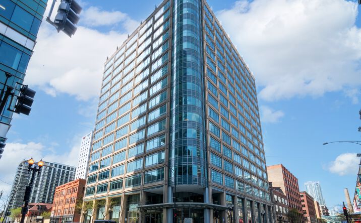 Pictures of Office property located at 550 W Washington Blvd, Chicago, IL 60661 for lease - image #1