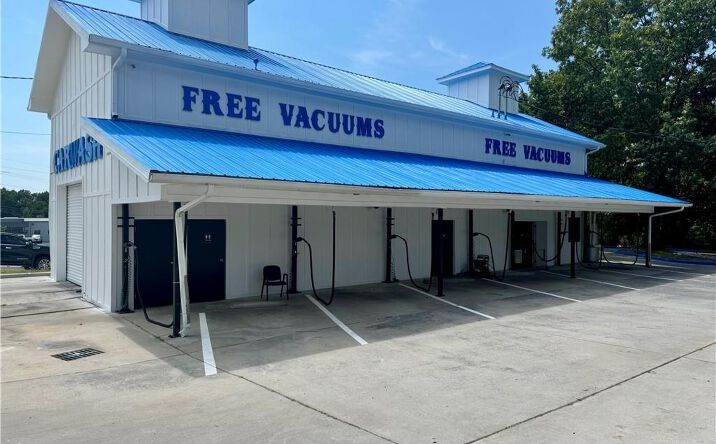 Pictures of Retail, Office property located at 605 S Wall Street, Calhoun, GA 30701 for lease - image #1