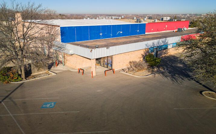 Pictures of Retail property located at 1300 S Gregg St, Big Spring, TX 79720 for lease - image #1